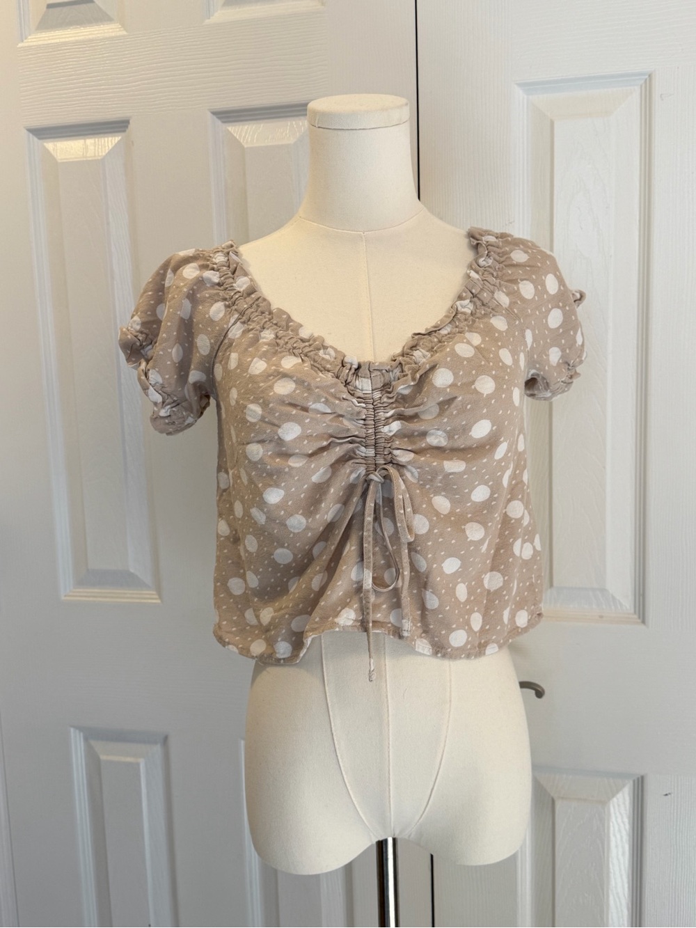 Vero Moda Taupe Polka Dot Off Shoulder Ruched Top Size S